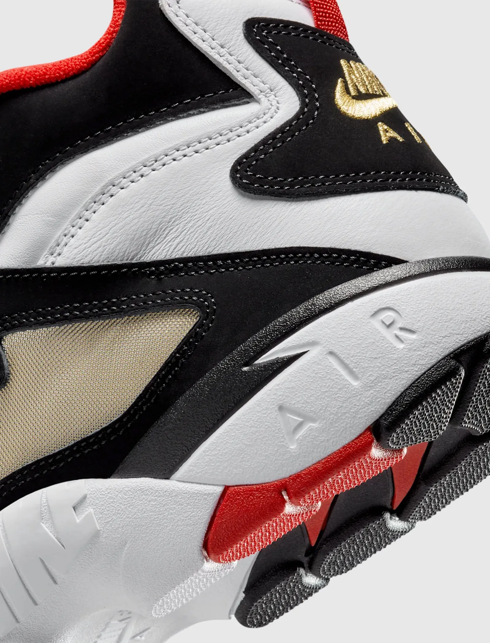 AIR DIAMOND TURF "FIRE RED/METALLIC GOLD"