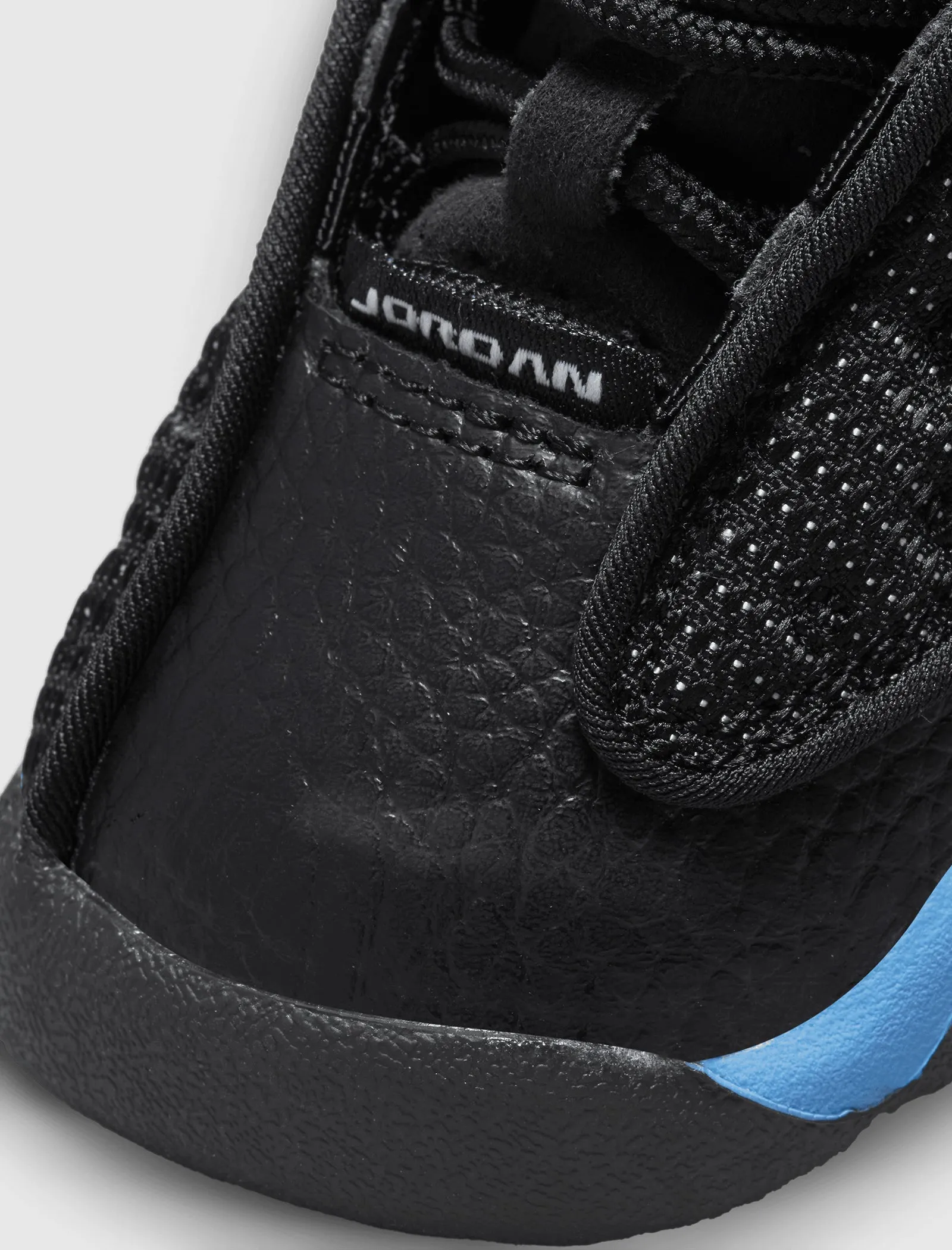 AIR JORDAN 13 RETRO "UNIVERSITY BLUE" TD
