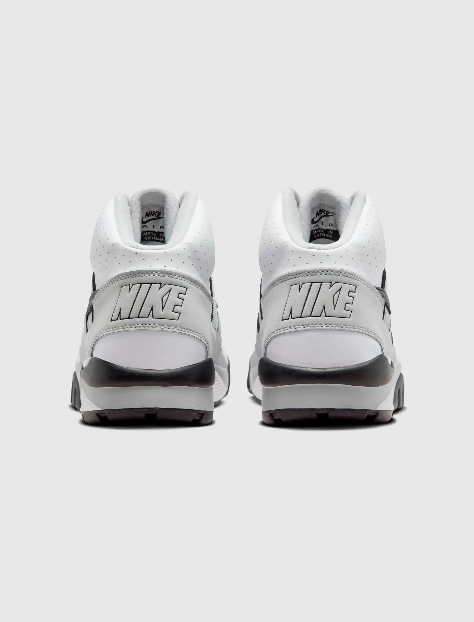 AIR TRAINER SC HIGH "RAIDERS AWAY"