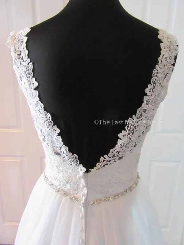 Allure Bridals 9205 Size 6