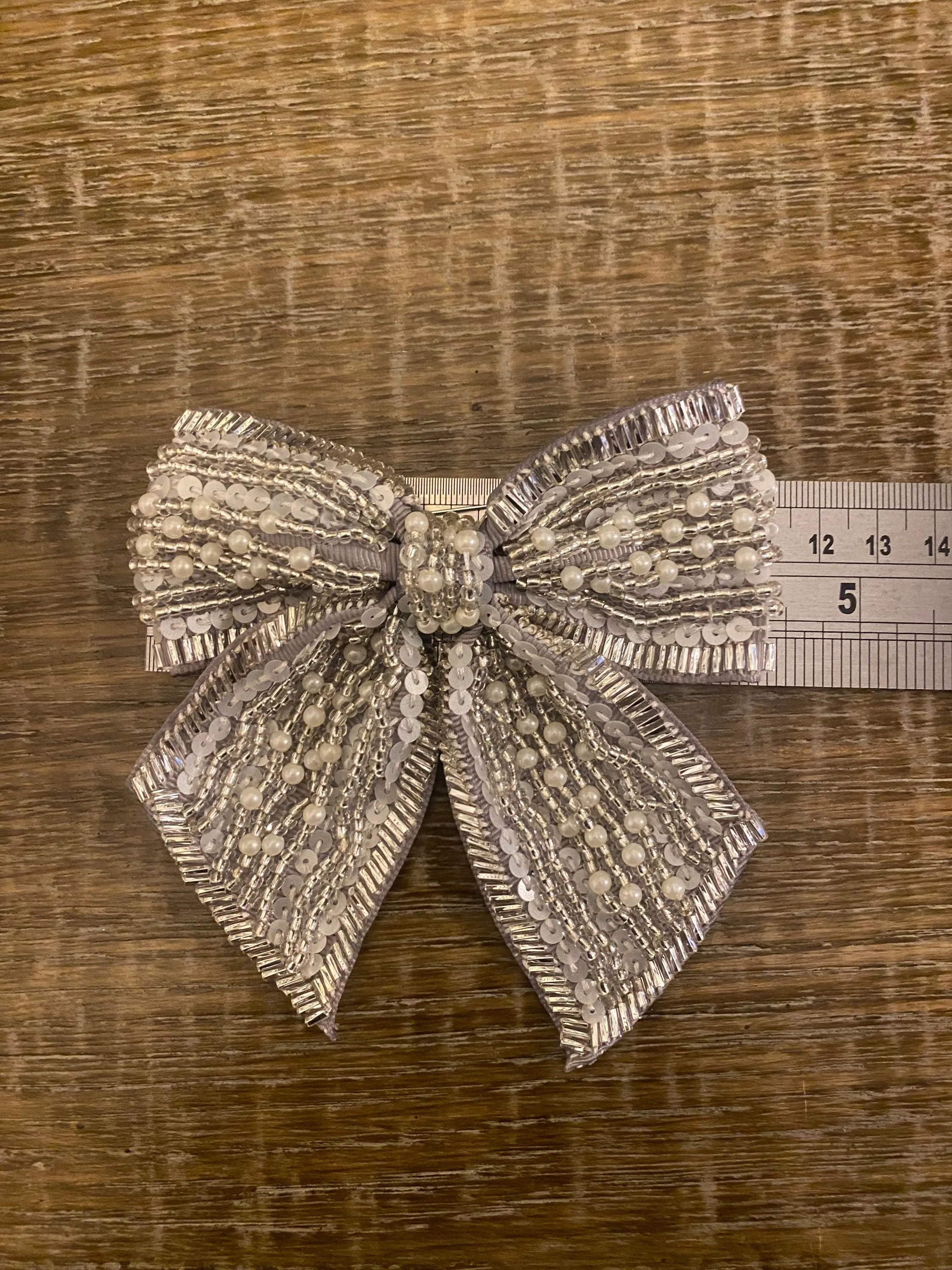 Bow Corsage, Pin On Ribbon Bow, Beaded Bow pin on Corsage, Silver Grey, Pearls Brooch, 11cm x 11cm, 4.5” x 4.5”