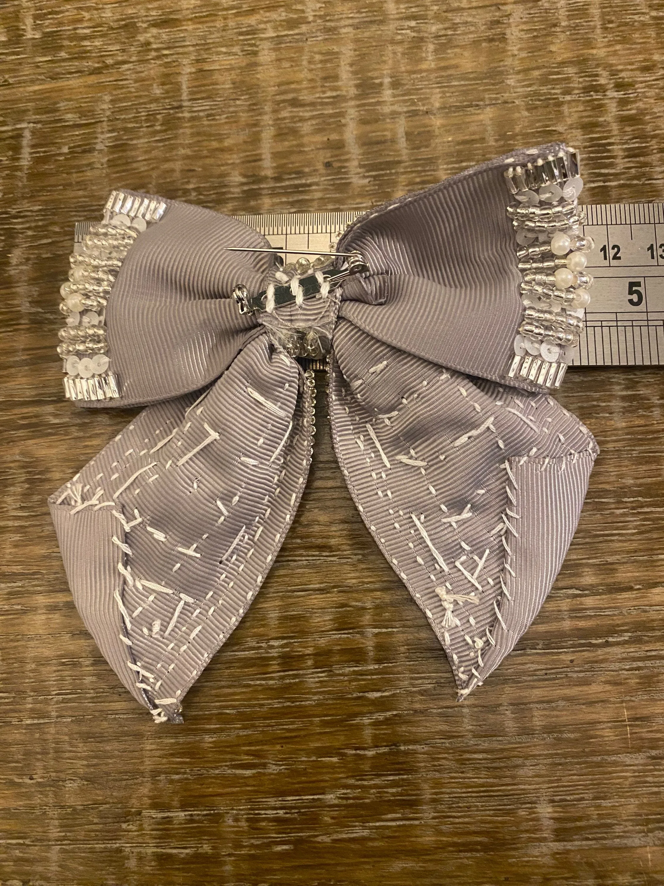 Bow Corsage, Pin On Ribbon Bow, Beaded Bow pin on Corsage, Silver Grey, Pearls Brooch, 11cm x 11cm, 4.5” x 4.5”