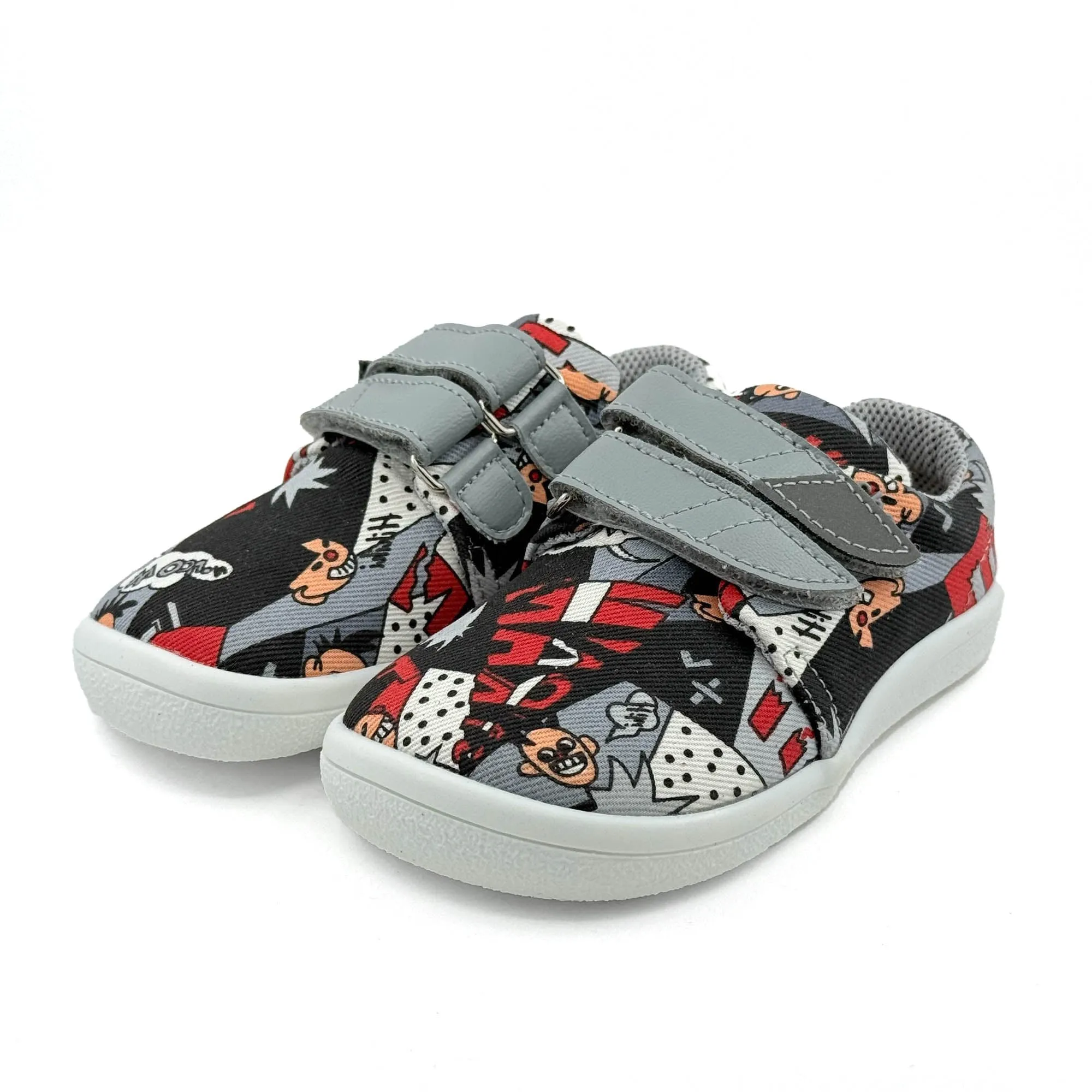 Canvas Sneakers by Beda