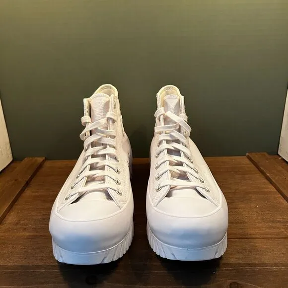 Chuck Taylor All Star Lugged 2.0 Leather High Top A03705C - White