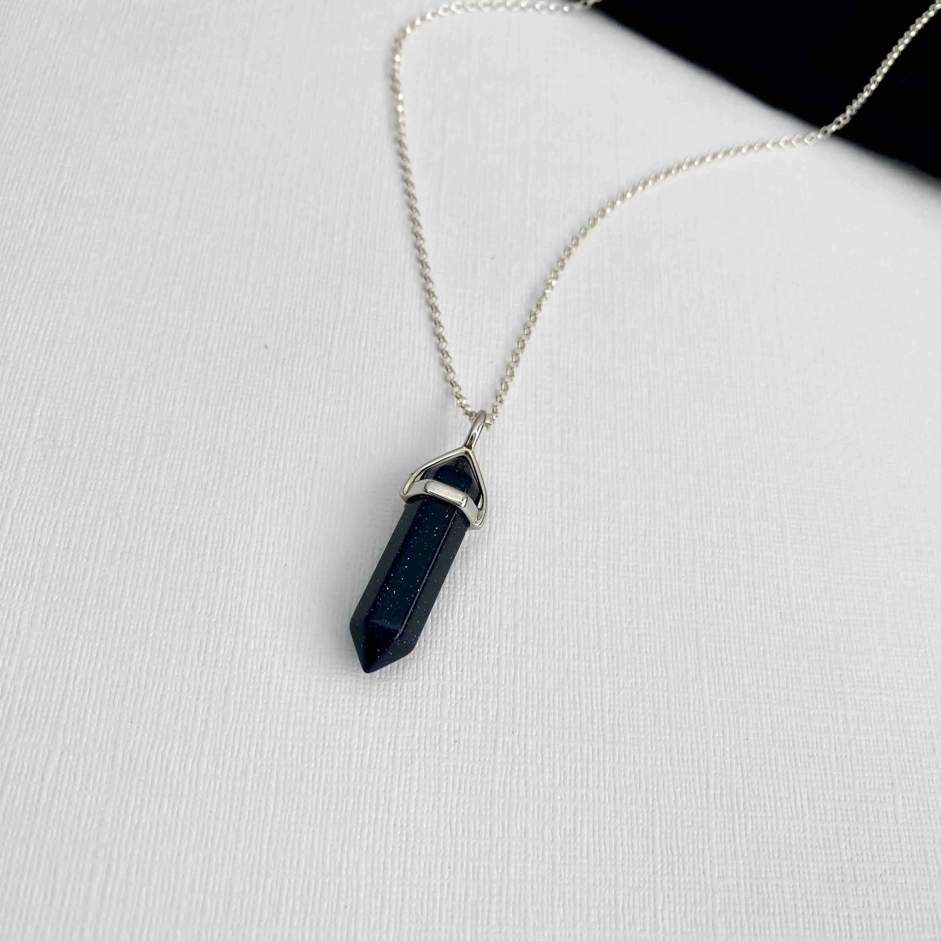 CONFIDENCE | Deep Blue Sparkling Point Necklace Sterling Silver