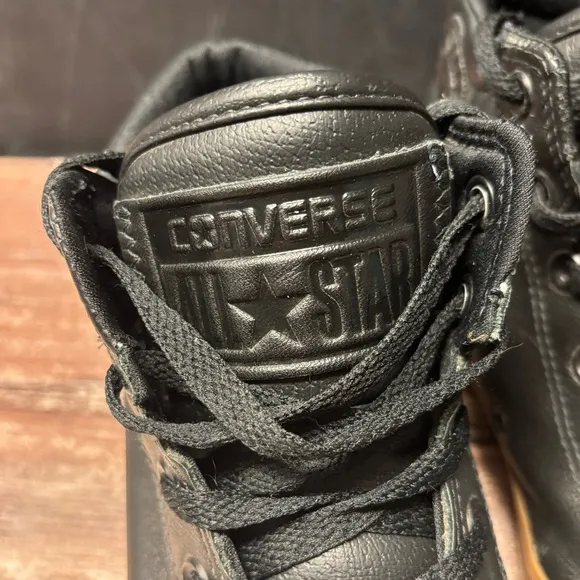 Converse | VGUC High Top Leather All-Stars Gum Soles, Size 9.5