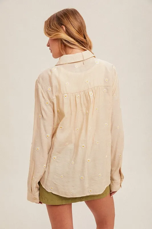 Daisy Embroidered Roll Tab Sleeve Top