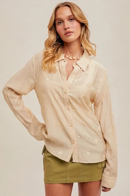 Daisy Embroidered Roll Tab Sleeve Top