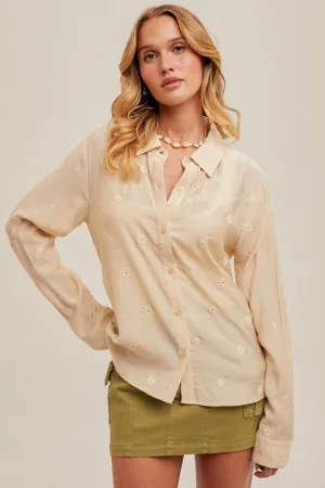 Daisy Embroidered Roll Tab Sleeve Top