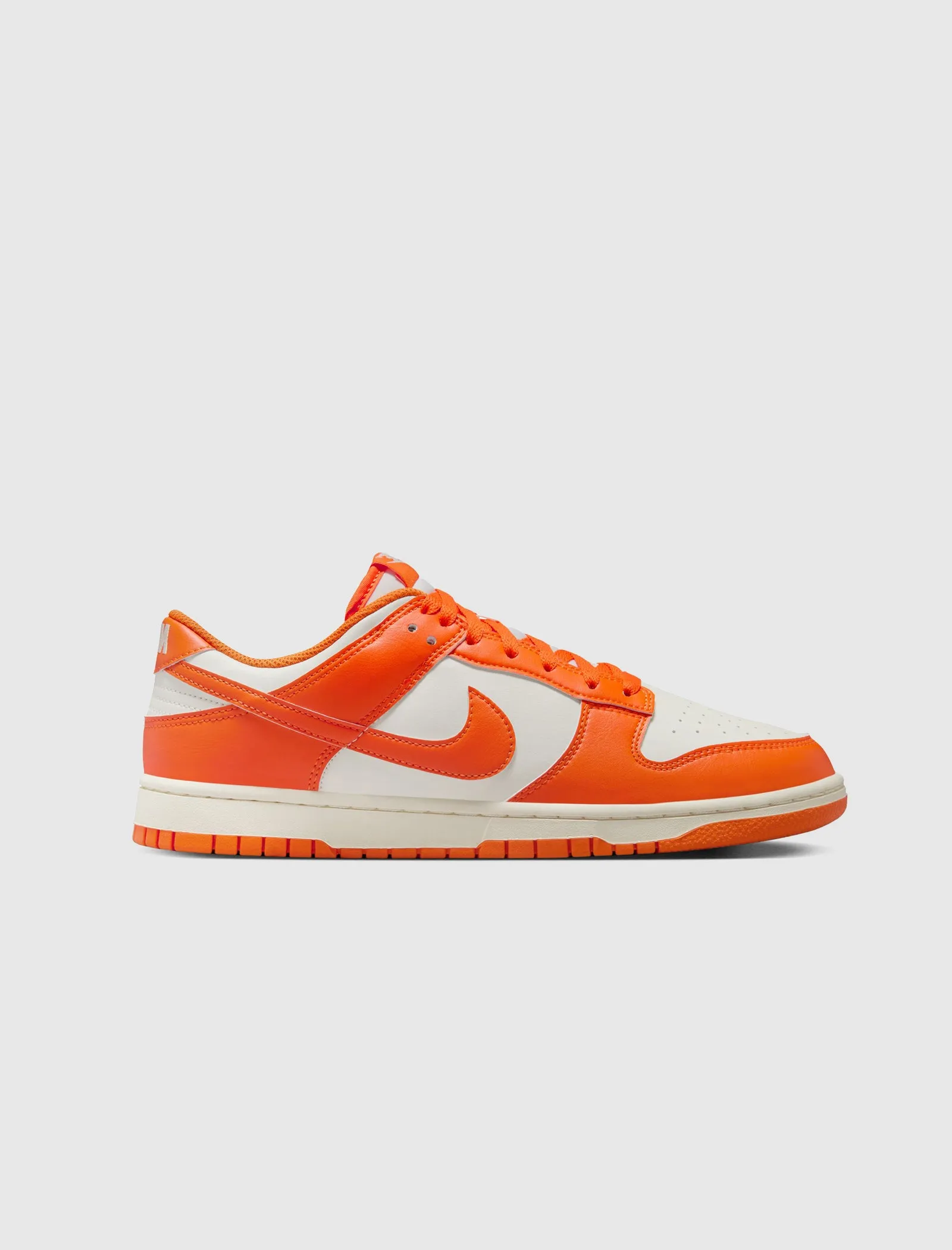 DUNK LOW RETRO "PALE IVORY/SAFETY ORANGE"