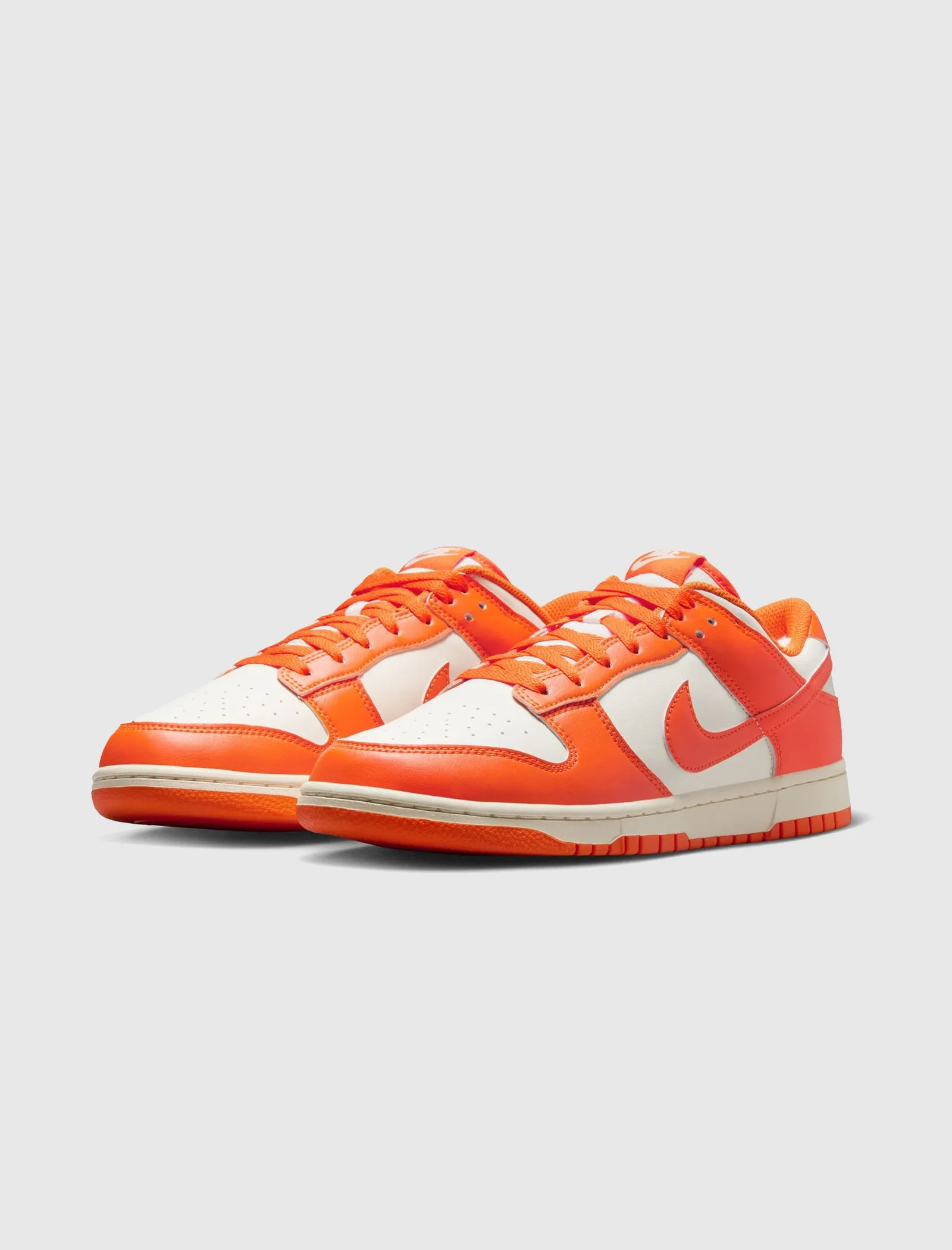 DUNK LOW RETRO "PALE IVORY/SAFETY ORANGE"