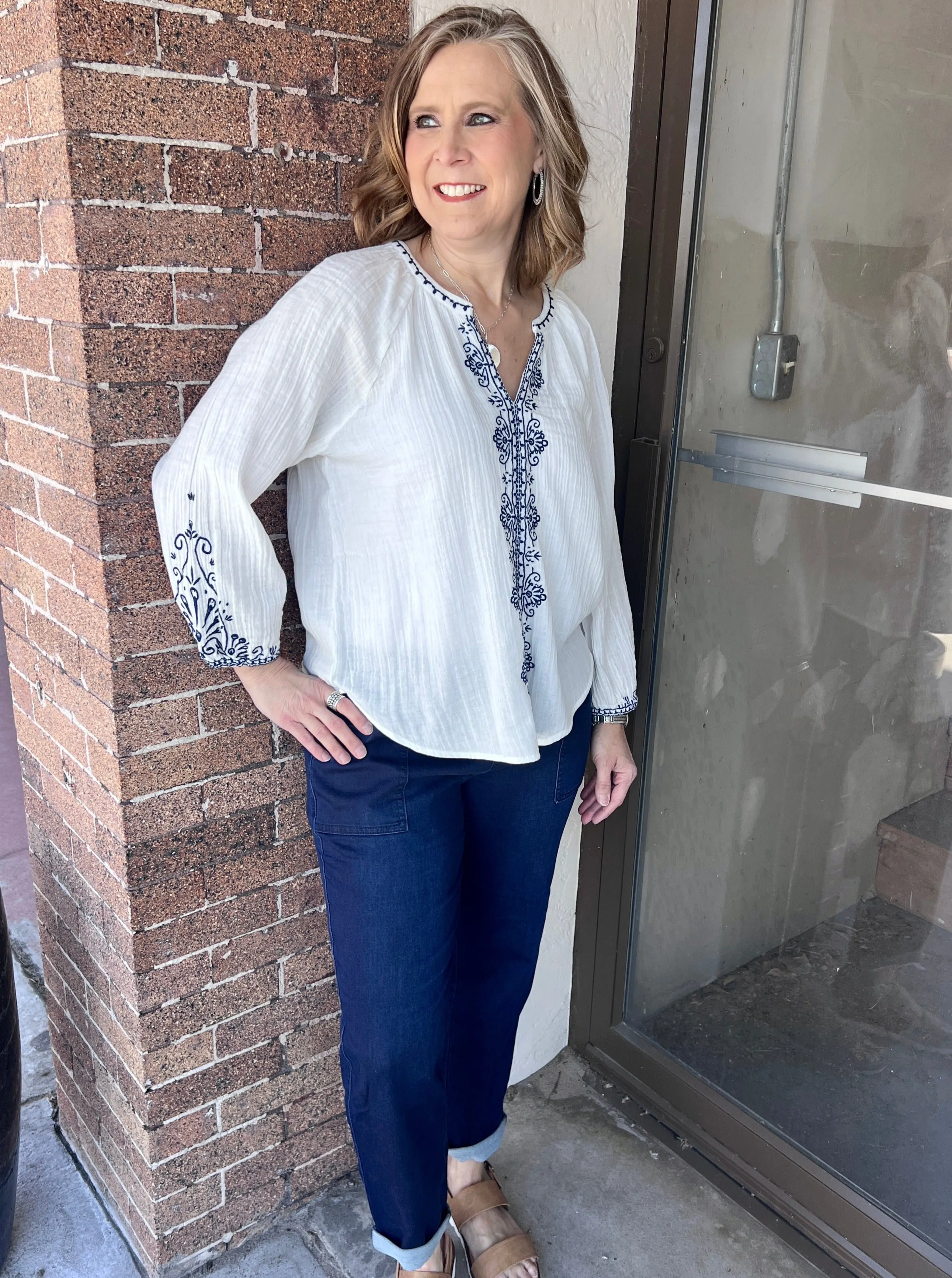 Embroidered Double Gauze 3 Qtr Slv Top w/Cut Out V Neck