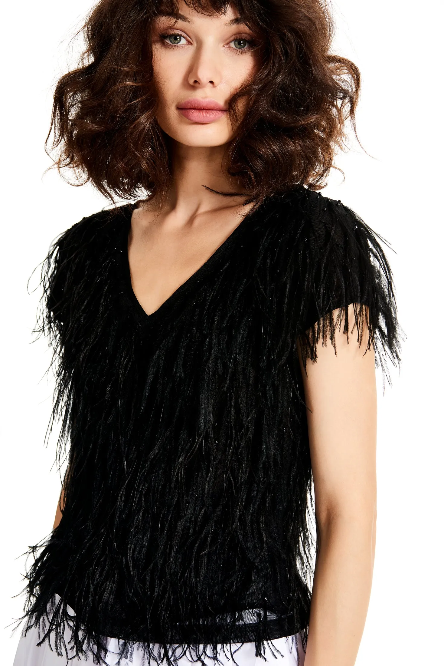 FEATHER V-NECK SHORT SLEEVE TEE