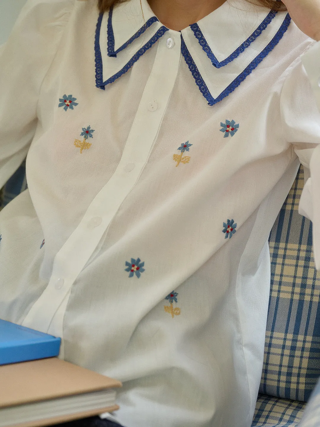 【Final Sale】Paloma Embroidered Double-Collar Color-Block Shirt