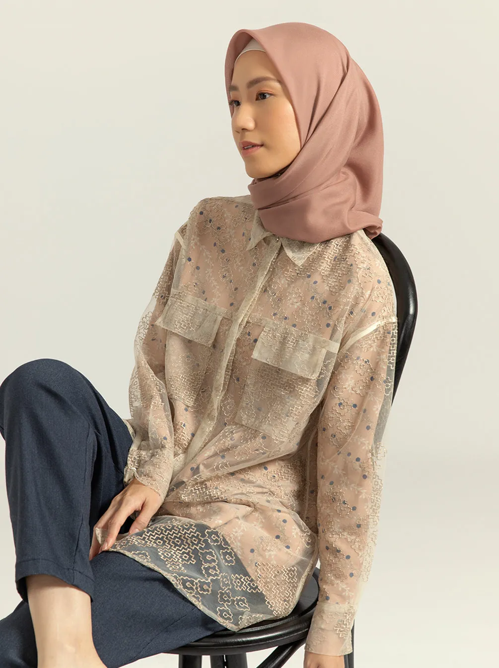 FRIYA LACE TOP POTTERY