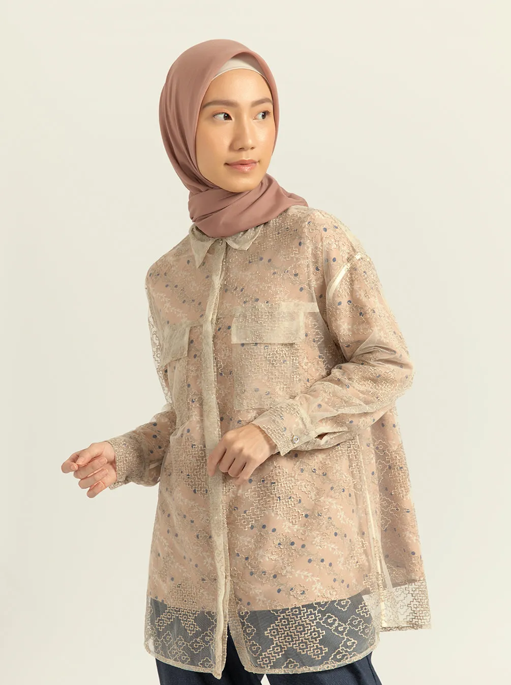 FRIYA LACE TOP POTTERY