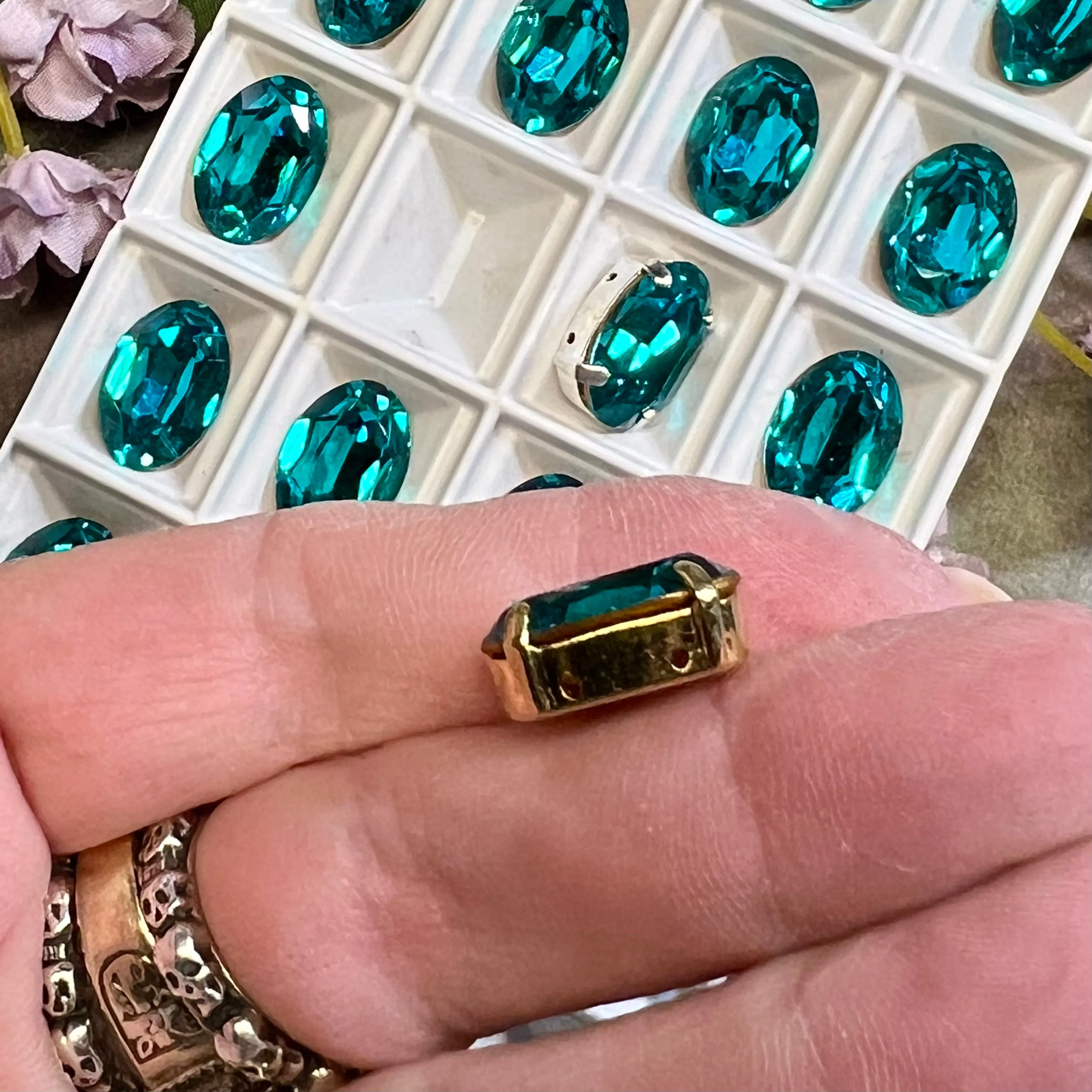 Genuine Swarovski Crystal, 1 Piece, Vintage Blue Zircon, 16x11mm 4100 Oval, with or without Setting