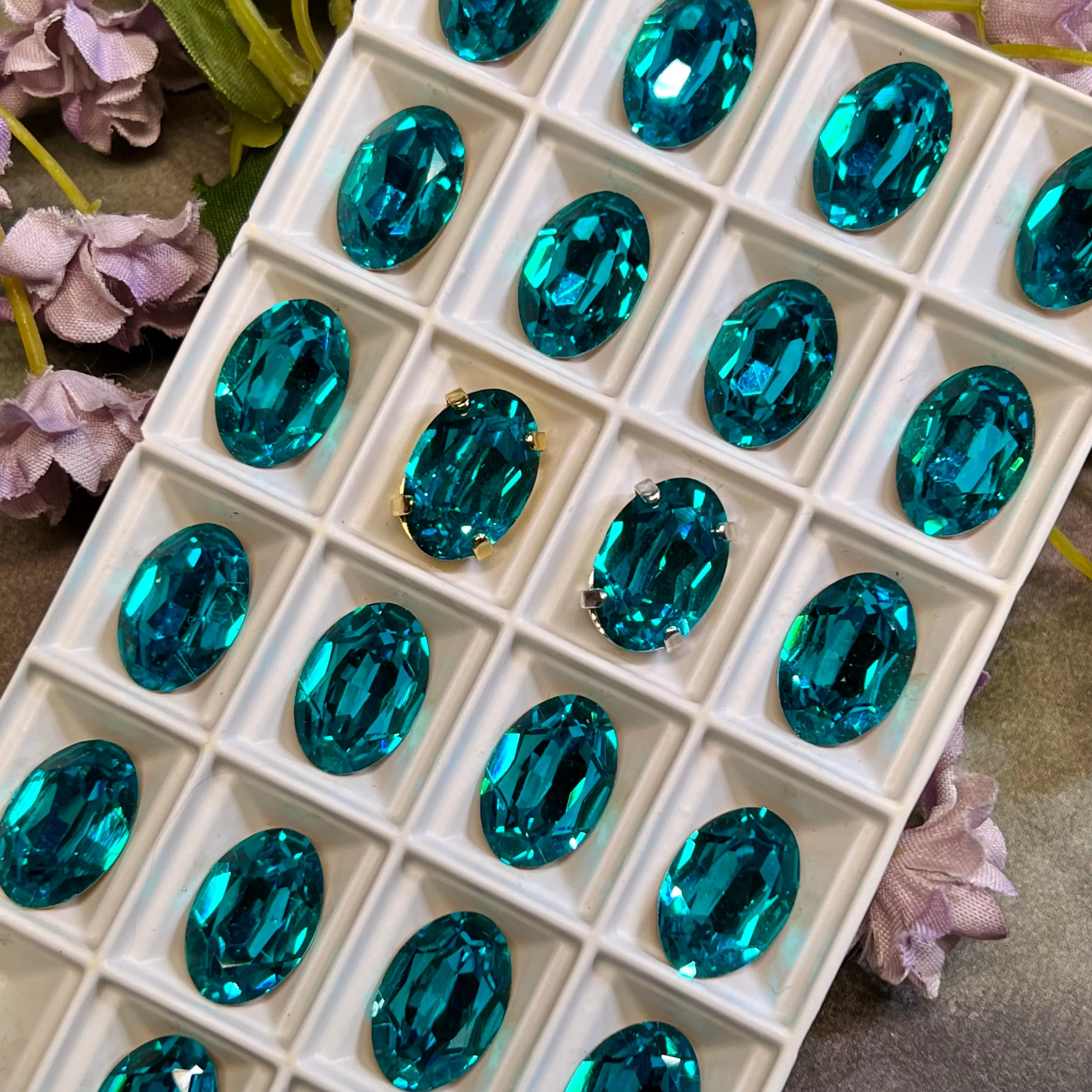 Genuine Swarovski Crystal, 1 Piece, Vintage Blue Zircon, 16x11mm 4100 Oval, with or without Setting