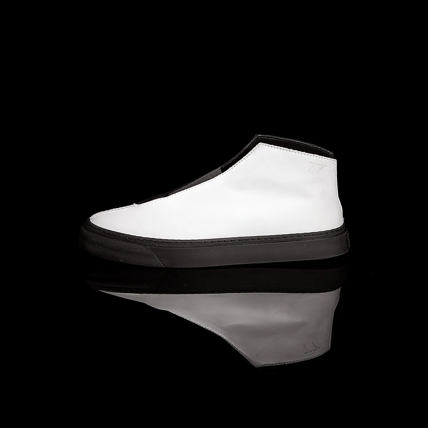 K3 / BLACK/CHALK / UNISEX LEATHER SNEAKER