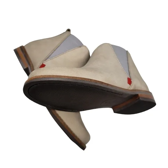 Marc Joseph | NIB Williamsburg Bootie Light Grey Nubuck Chic Leather Girl's 11.5