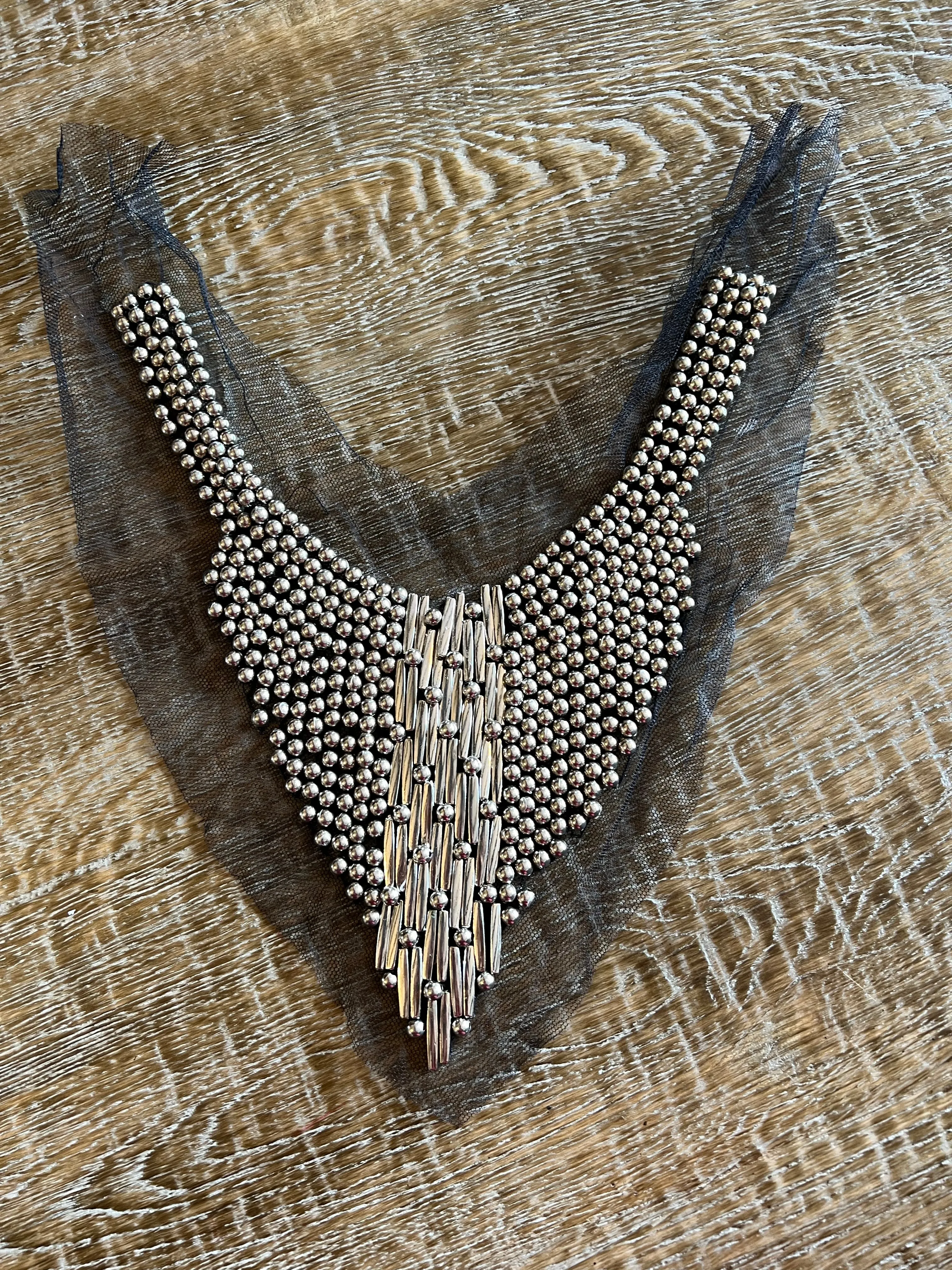 Metal Beaded Neck Trim