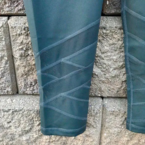 MONO B Green Mesh Cropped Yoga Leggings