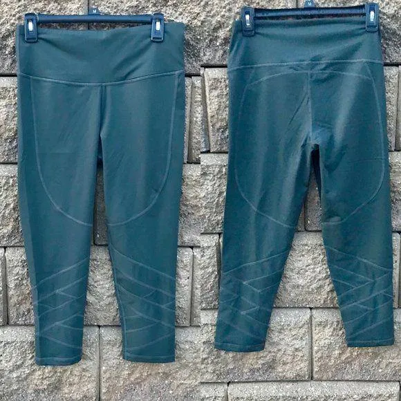 MONO B Green Mesh Cropped Yoga Leggings