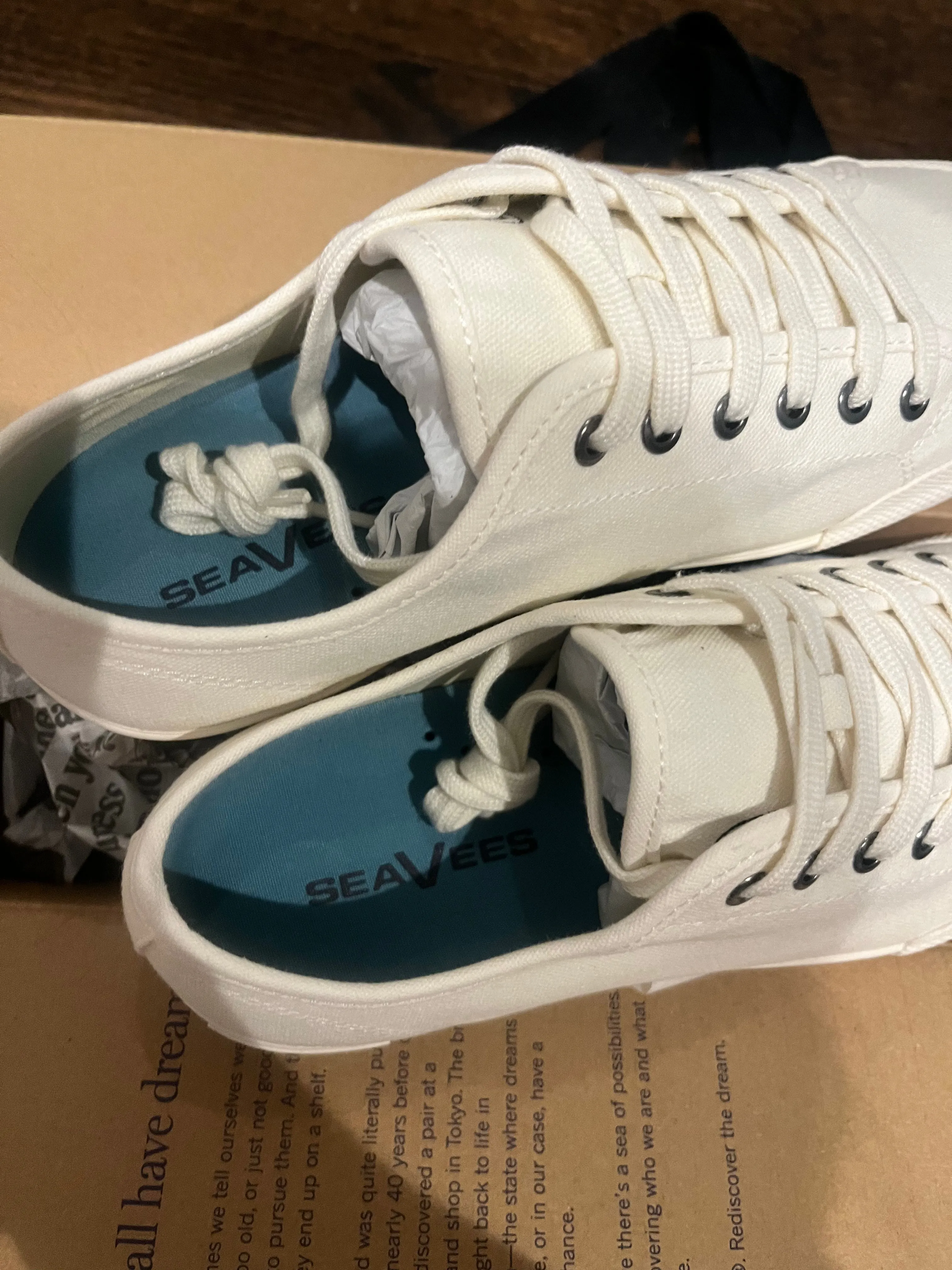 NEW Seavees White Canvas Sneakers 8