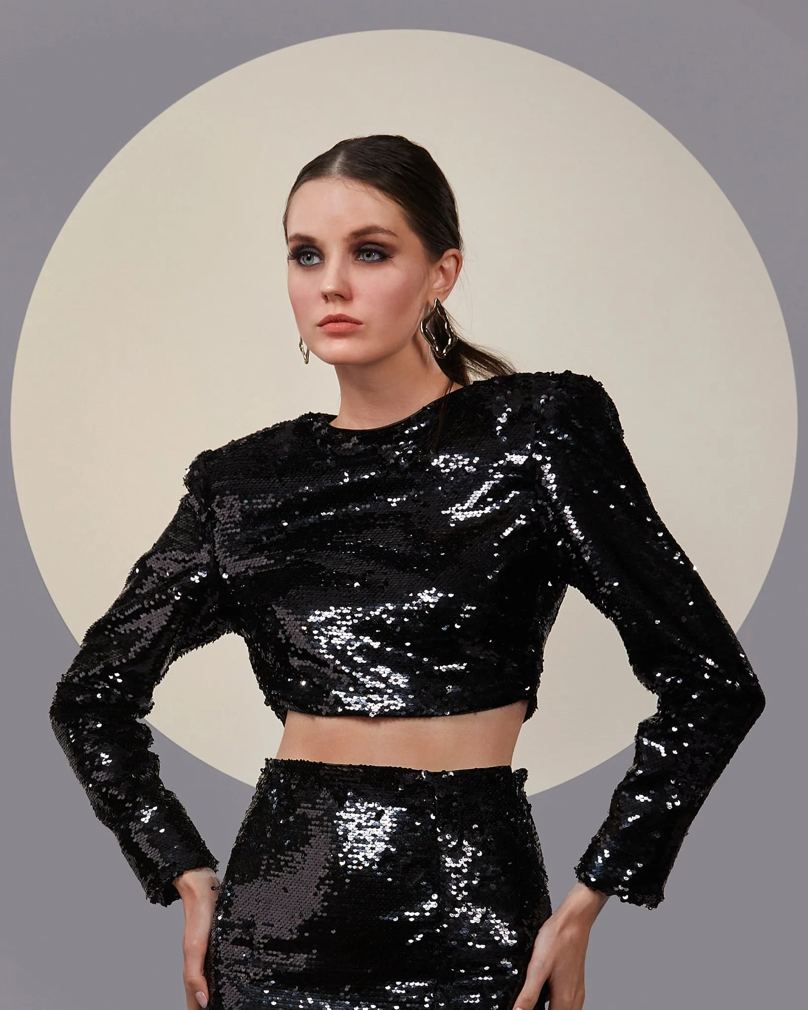 NOIR POWER TOP (BLACK)