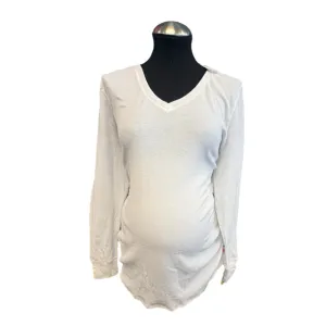 Old Navy White Maternity TEE Size XXL