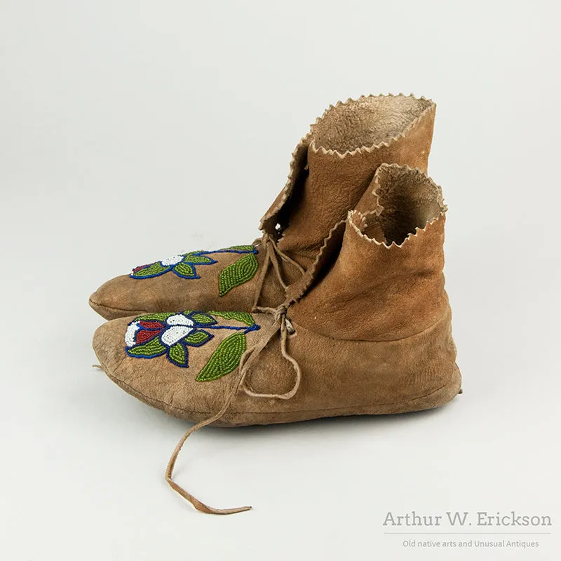 Plateau Woman's High Top Moccasins