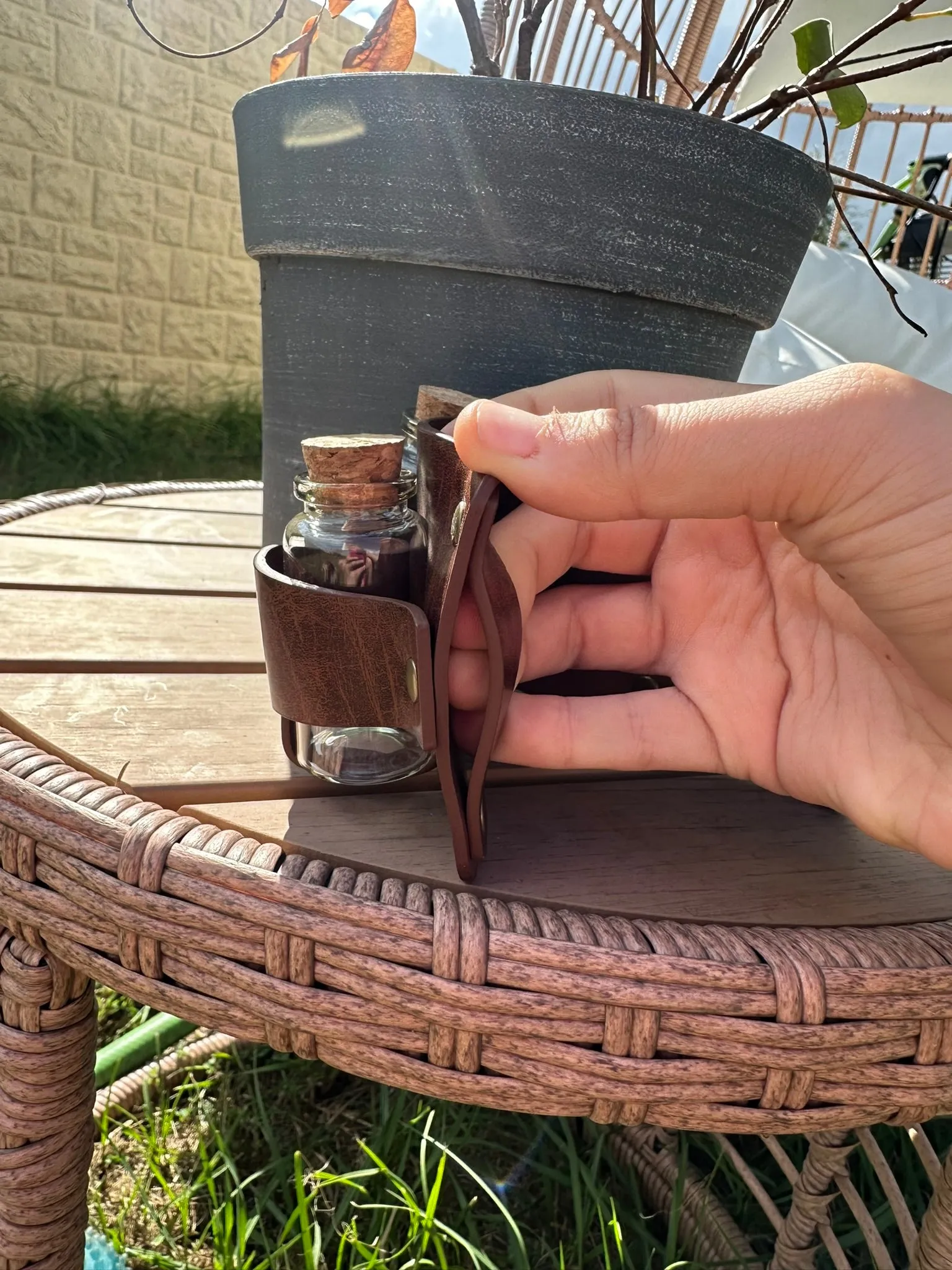 STRAIGHT Magic Potion Elixir Holder Includes Functioning Bottles!