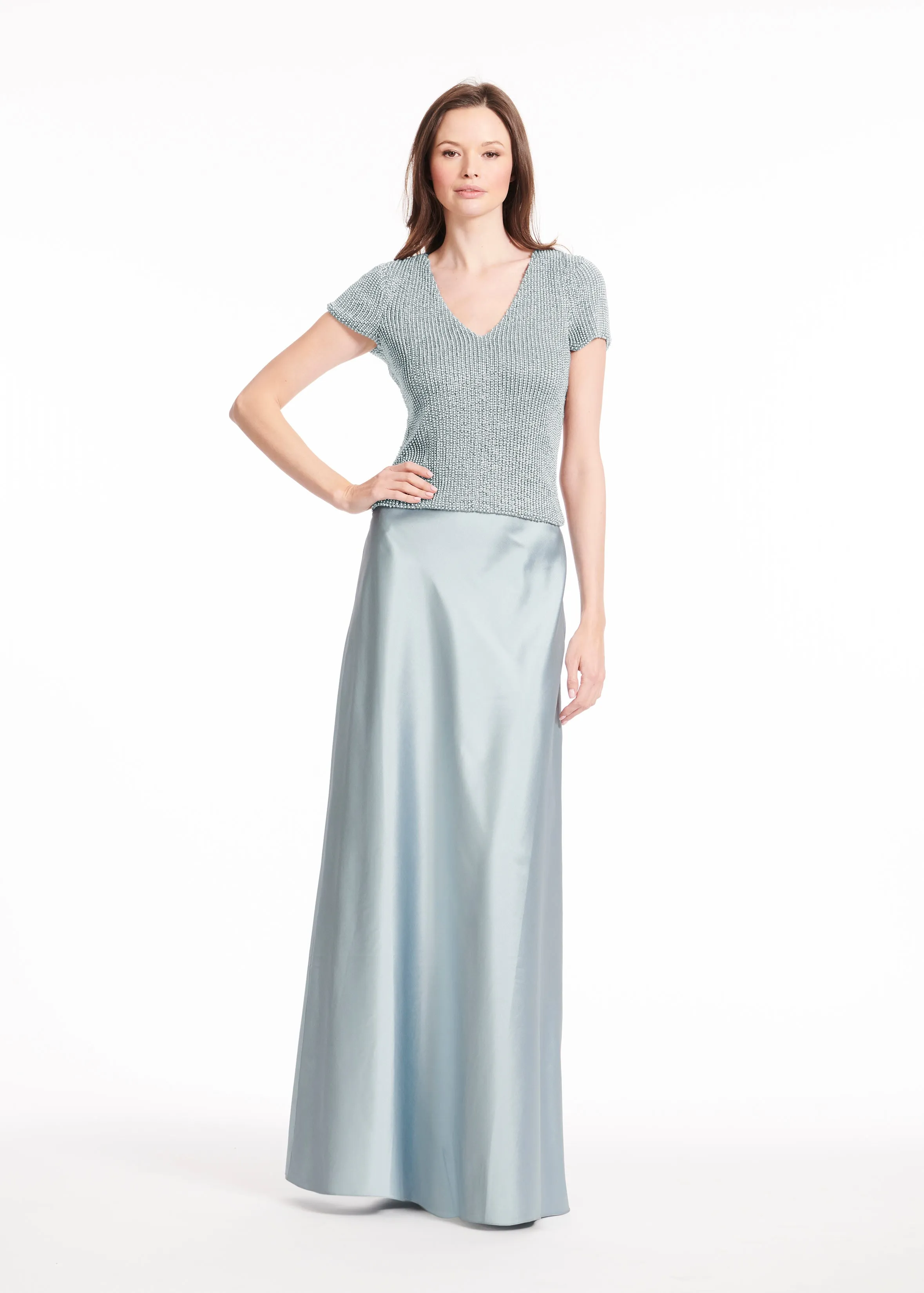 STRETCH PEARL V-NECK BEADED TOP LIGHT BLUE