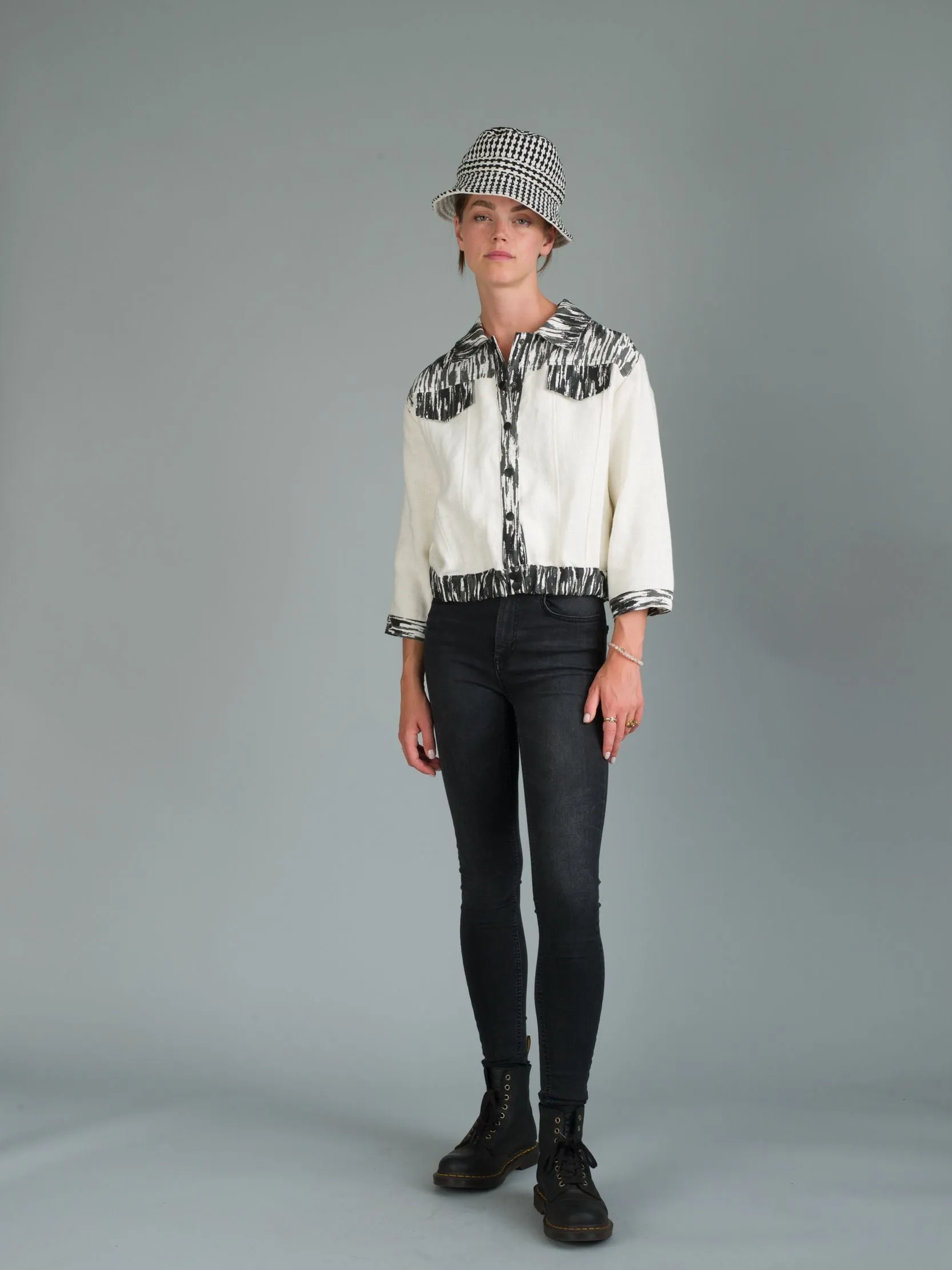 The Louis - Cream and Black