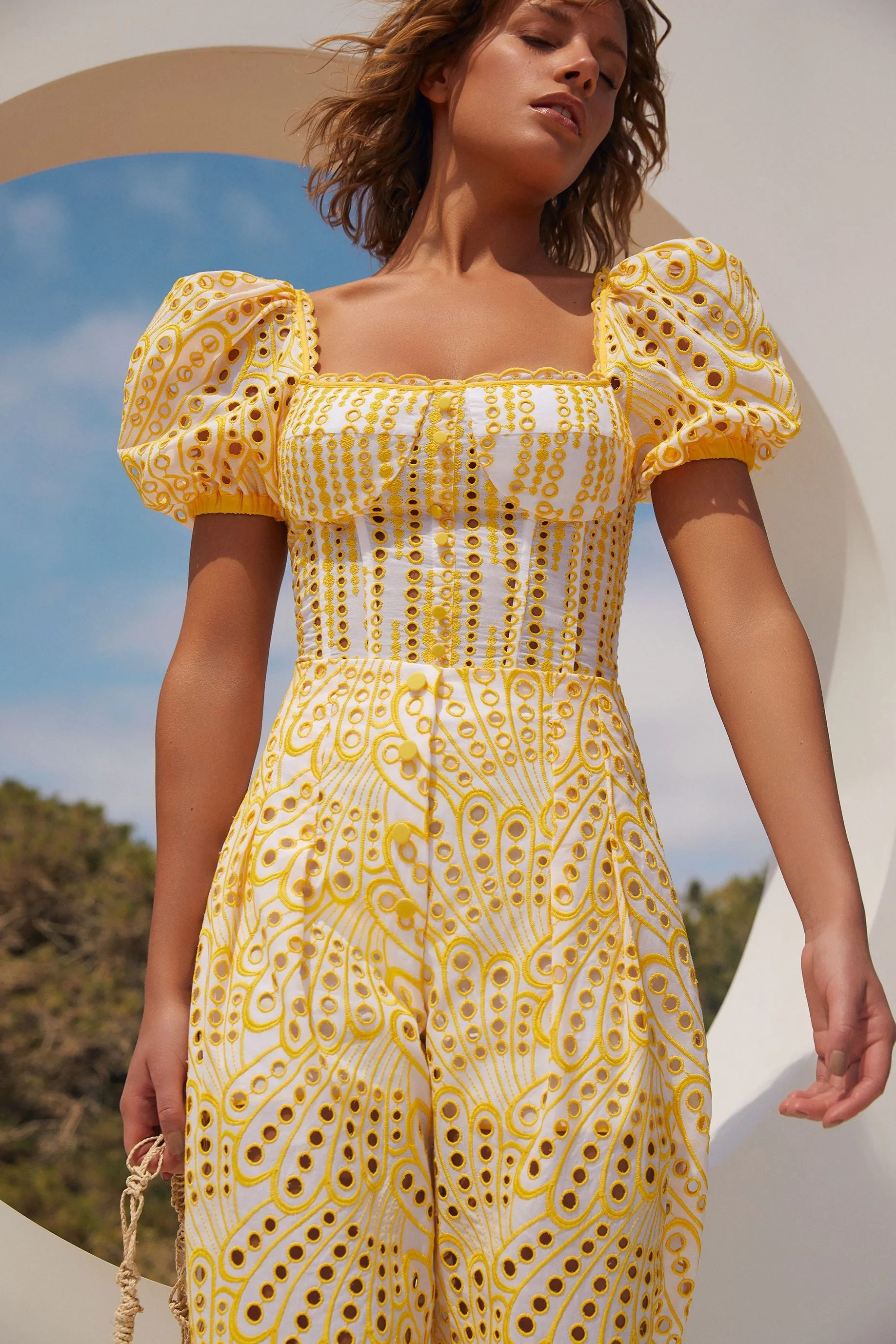 Top Ella