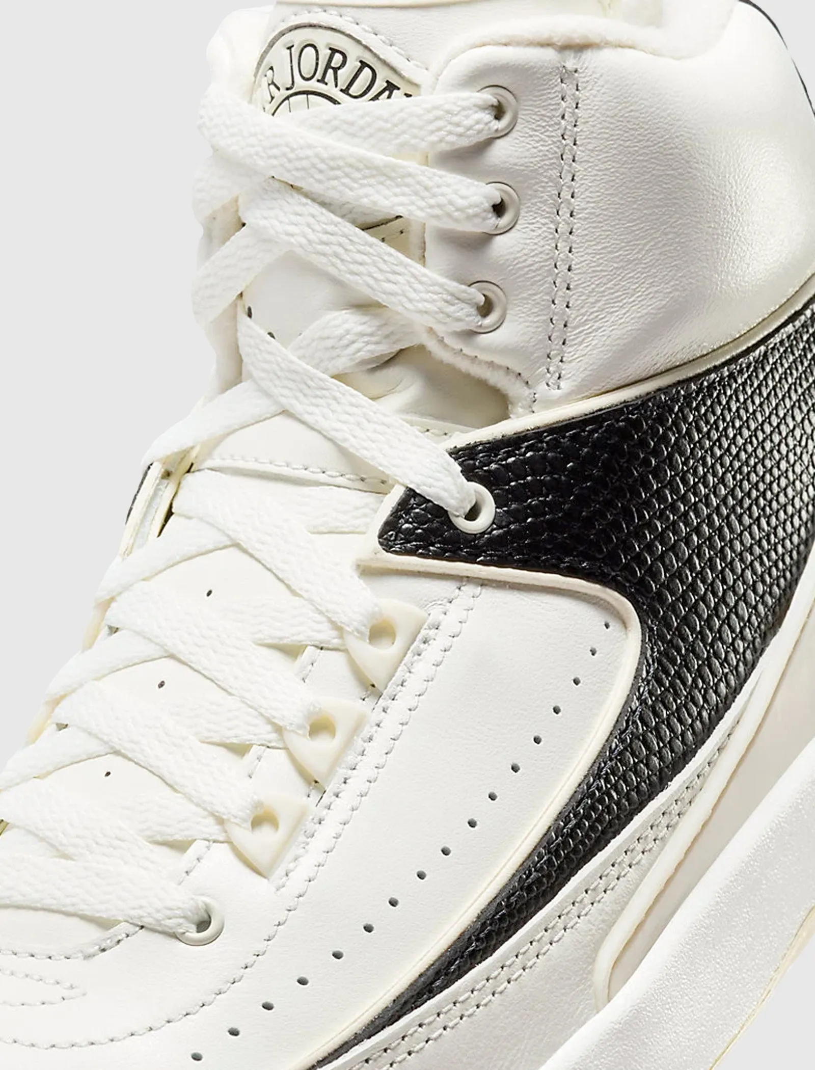 WOMEN'S AIR JORDAN 2 "SAIL"