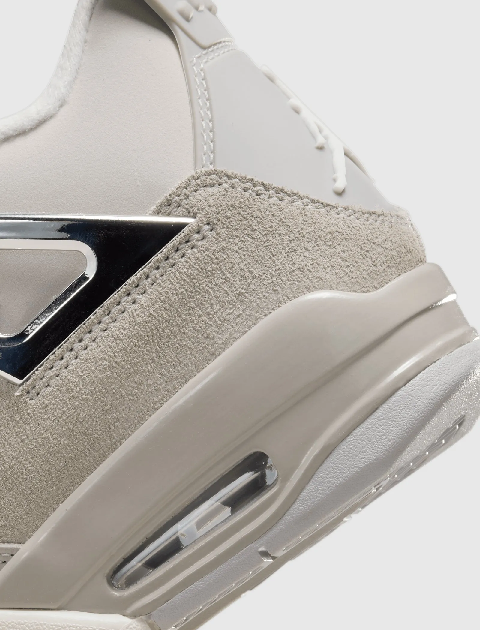 WOMEN'S AIR JORDAN 4 RETRO "FROZEN MOMENTS"