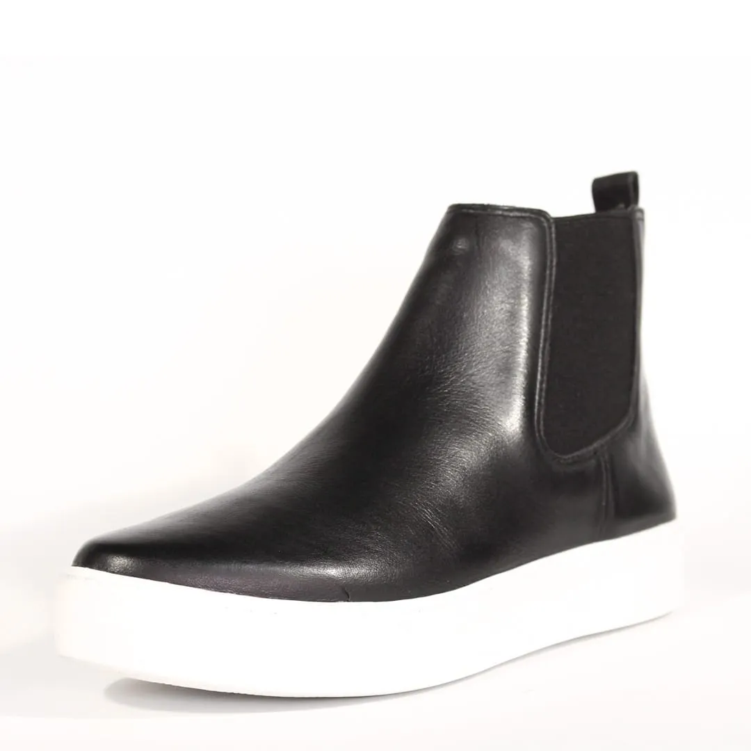 Wyoming High-Top Sneakers